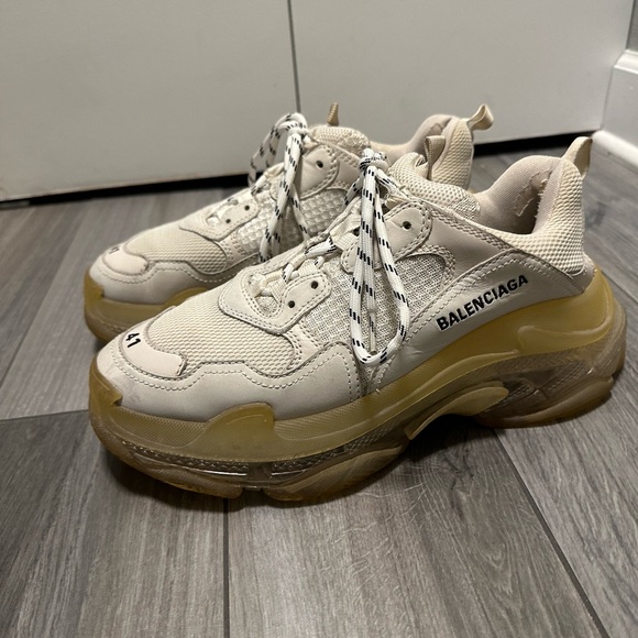 Balenciaga Triple S Women - Picture 1 of 7